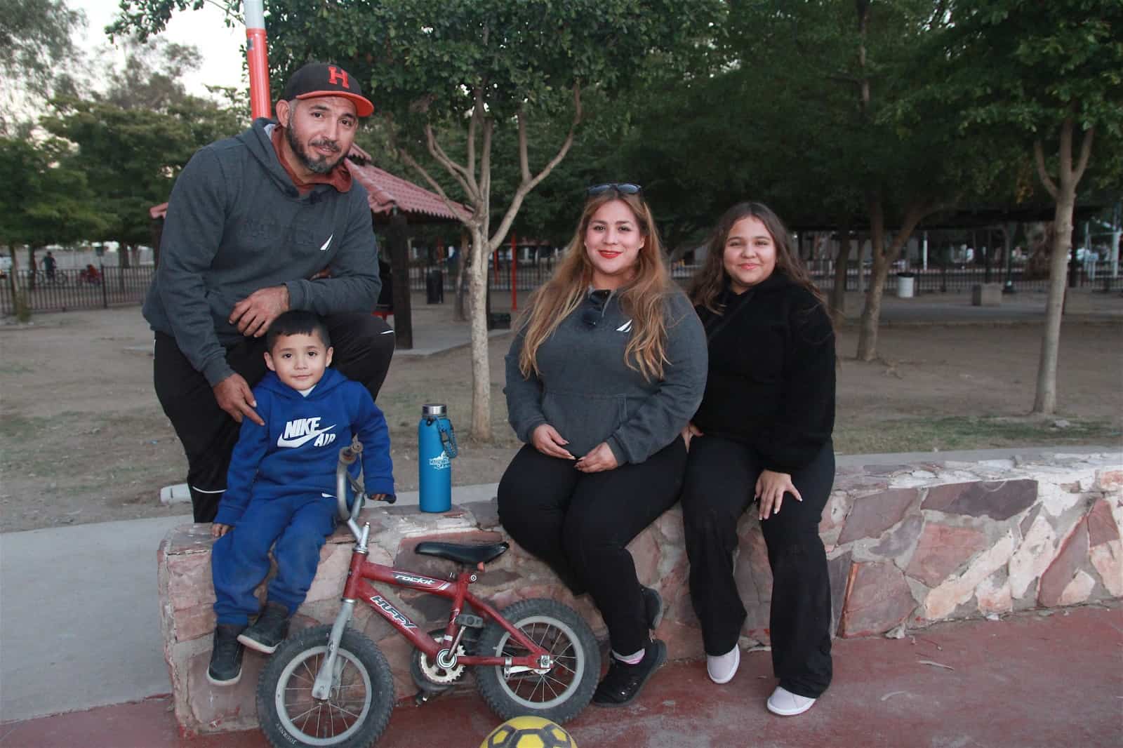 Tarde divertida en familia en el Parque de la Pitic