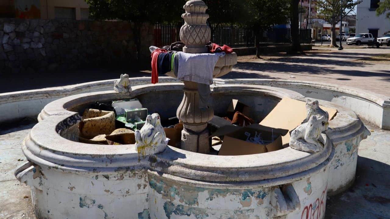 La fuente de las Ranitas del Parque El Mundito se encuentra abandonada