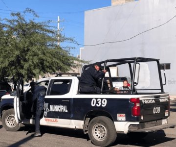 Mujer presenta crisis nerviosa en pleno centro de Hermosillo