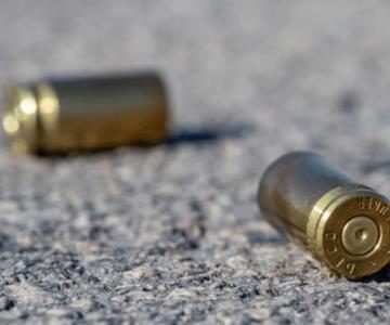 Matan a tiros a hermanos por presunta extorsión de derecho de piso