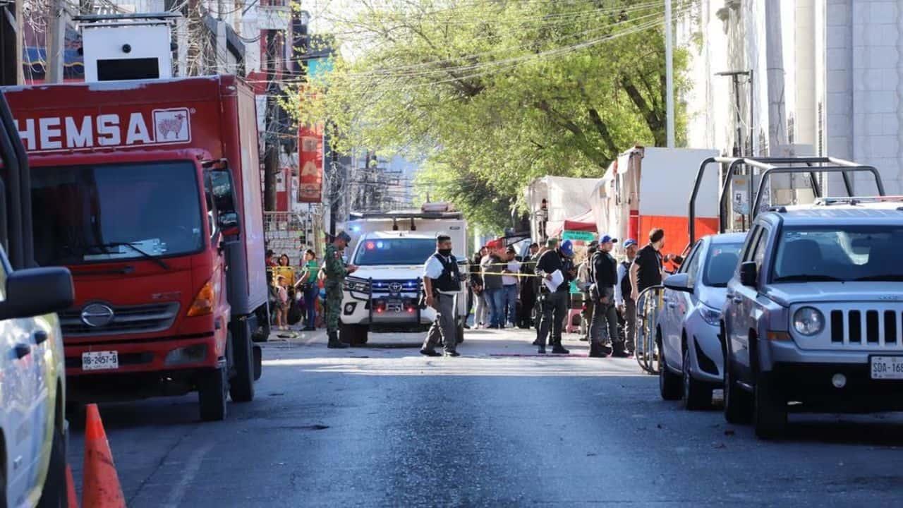 Balacera en el centro de Monterrey deja un muerto y tres heridos