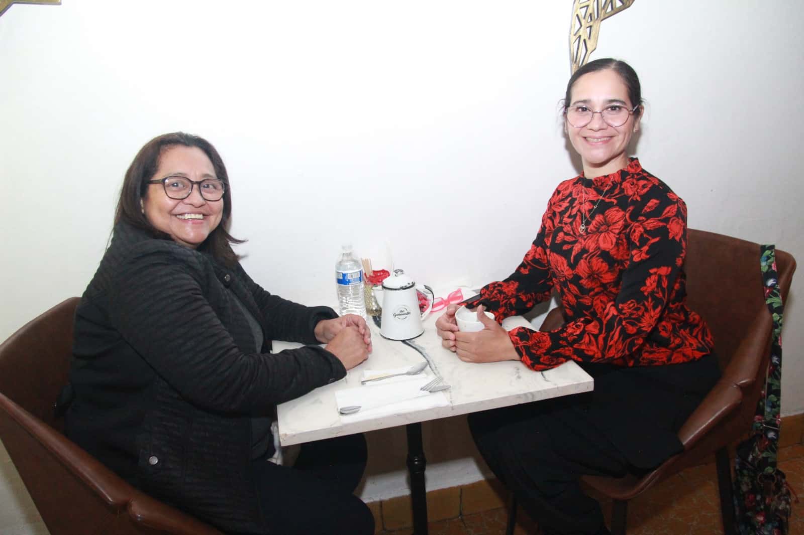 Comparten una velada especial en Casa Garmendia, Café y Churrería