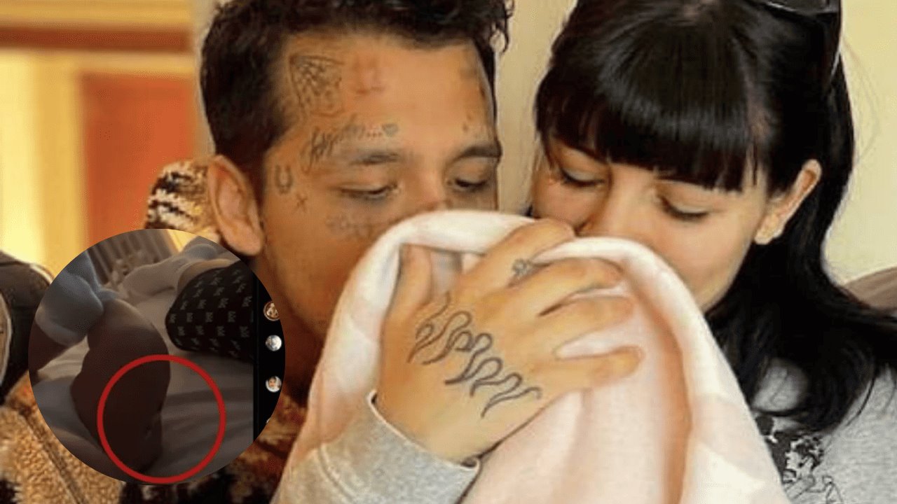 Critican a Christian Nodal y Cazzu por supuesto tatuaje de su bebé