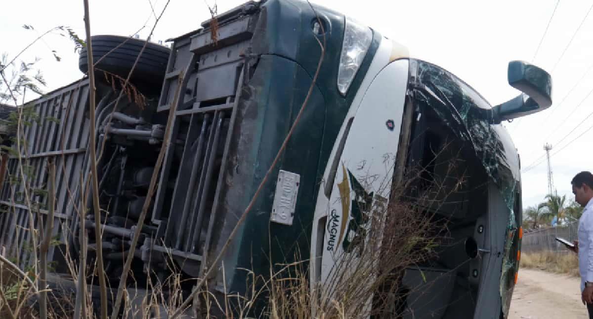 Choque deja heridos en carretera México-Nogales