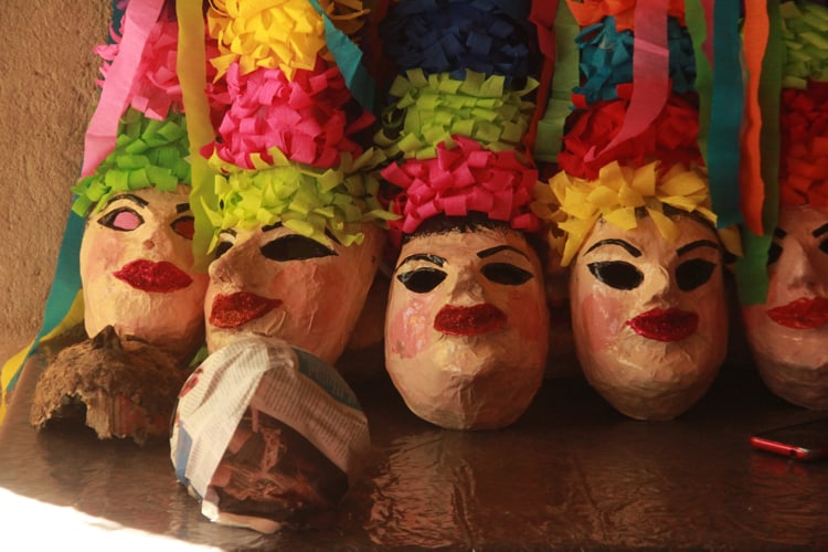 Nena Baldenegro preserva la tradición de Tónichi a través de las máscaras
