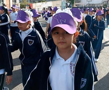 Estudiantes de primaria realizan marcha por Día Internacional de la Mujer