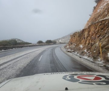 Alerta Protección Civil por nevada en el tramo carretero Ímuris-Cananea
