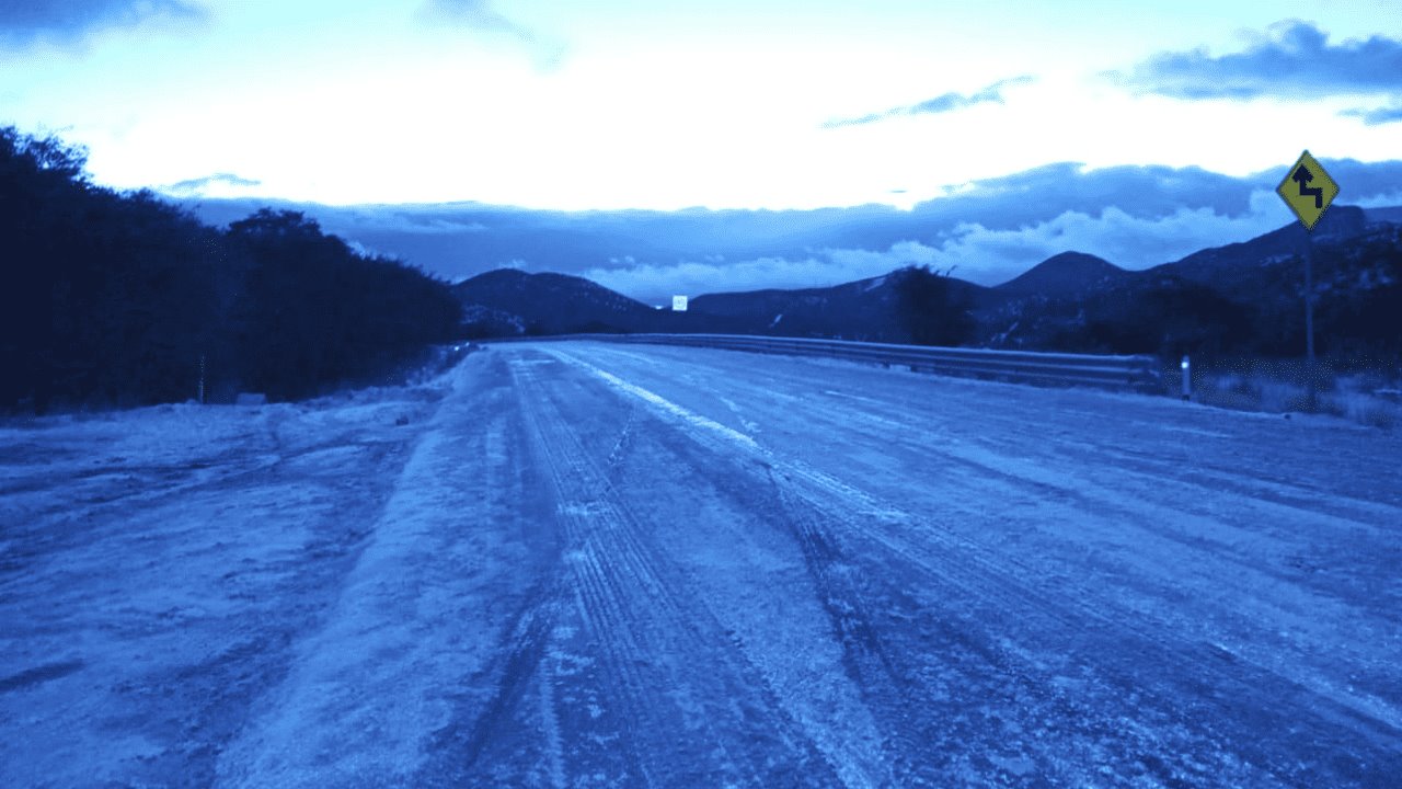 Reabren tramo en carretera Ímuris-Cananea tras intensa nevada