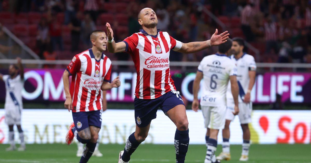 Chicharito Hernández marca su primer gol con Chivas luego de 14 años