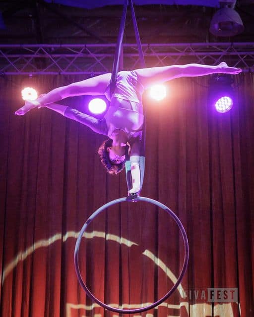 Alumnas de Skydance Circus Academy brilla en Viva Fest