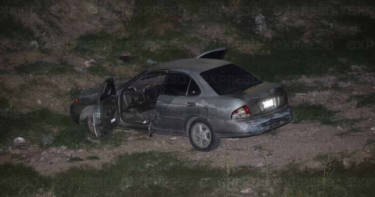 Automóvil cae a canal al norponiente de Hermosillo