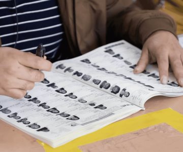 Por falsificación de firmas, INE anula registro para votar de connacionales