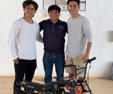 Estudiantes de Yucatán desarrollan moto que funciona con agua