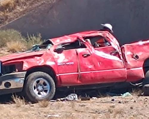 Volcamiento de automóvil en carretera Hermosillo-Guaymas deja una muerta