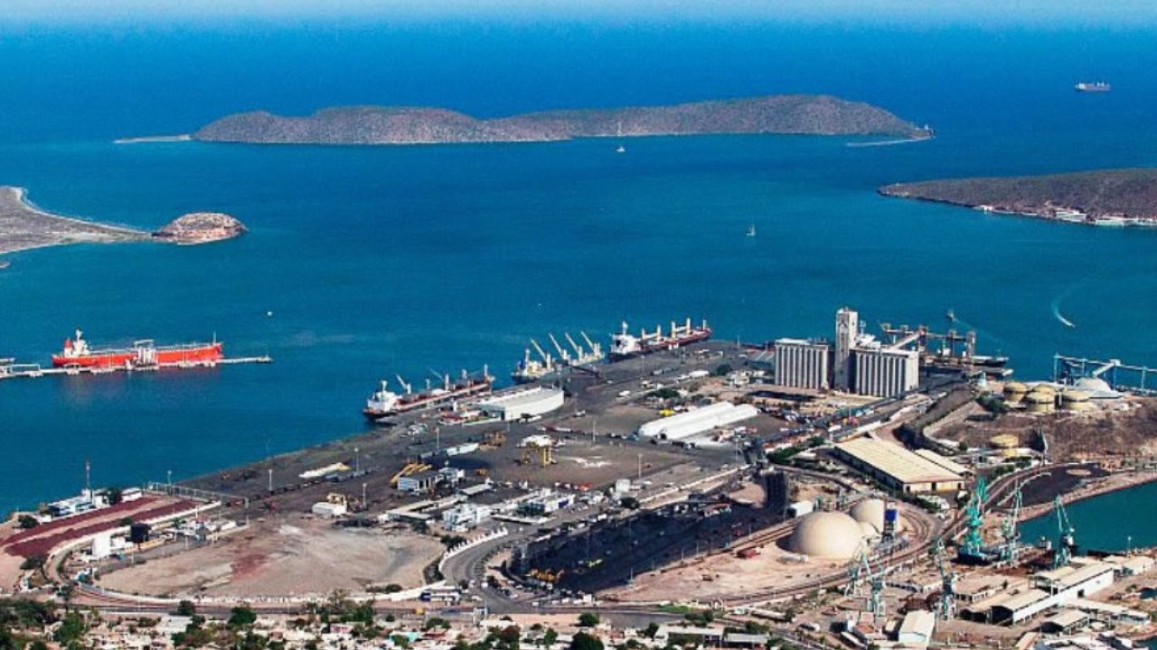 Puerto de Guaymas consolida liderazgo en exportación agrícola