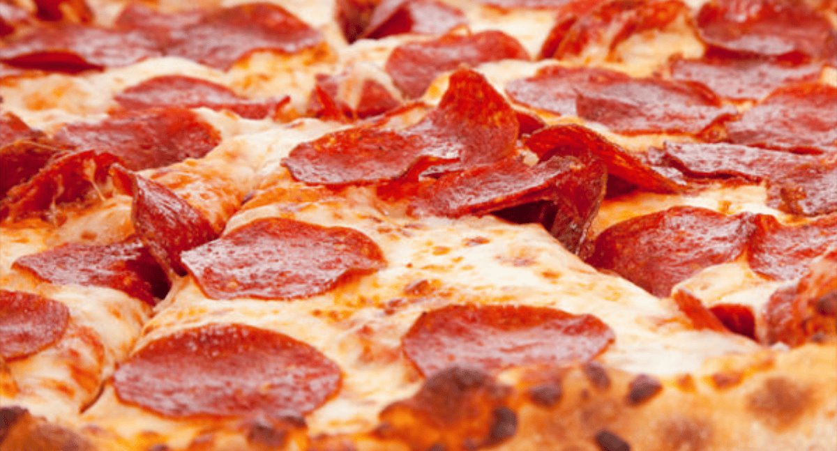 Retiran cajas de pizza en Walmart por alérgeno mortal
