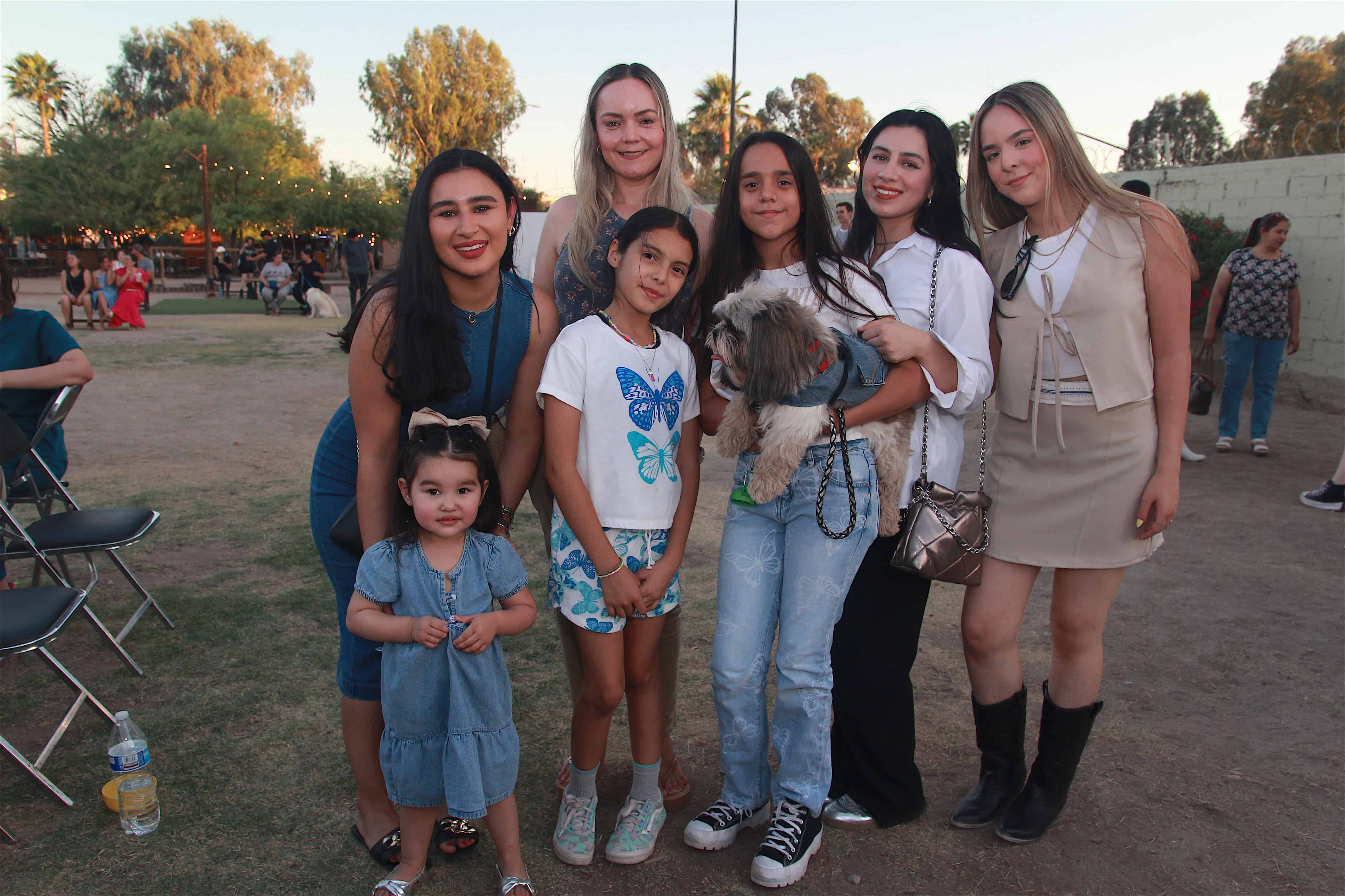 Deslumbran con ternura en Pasarela de Patitas