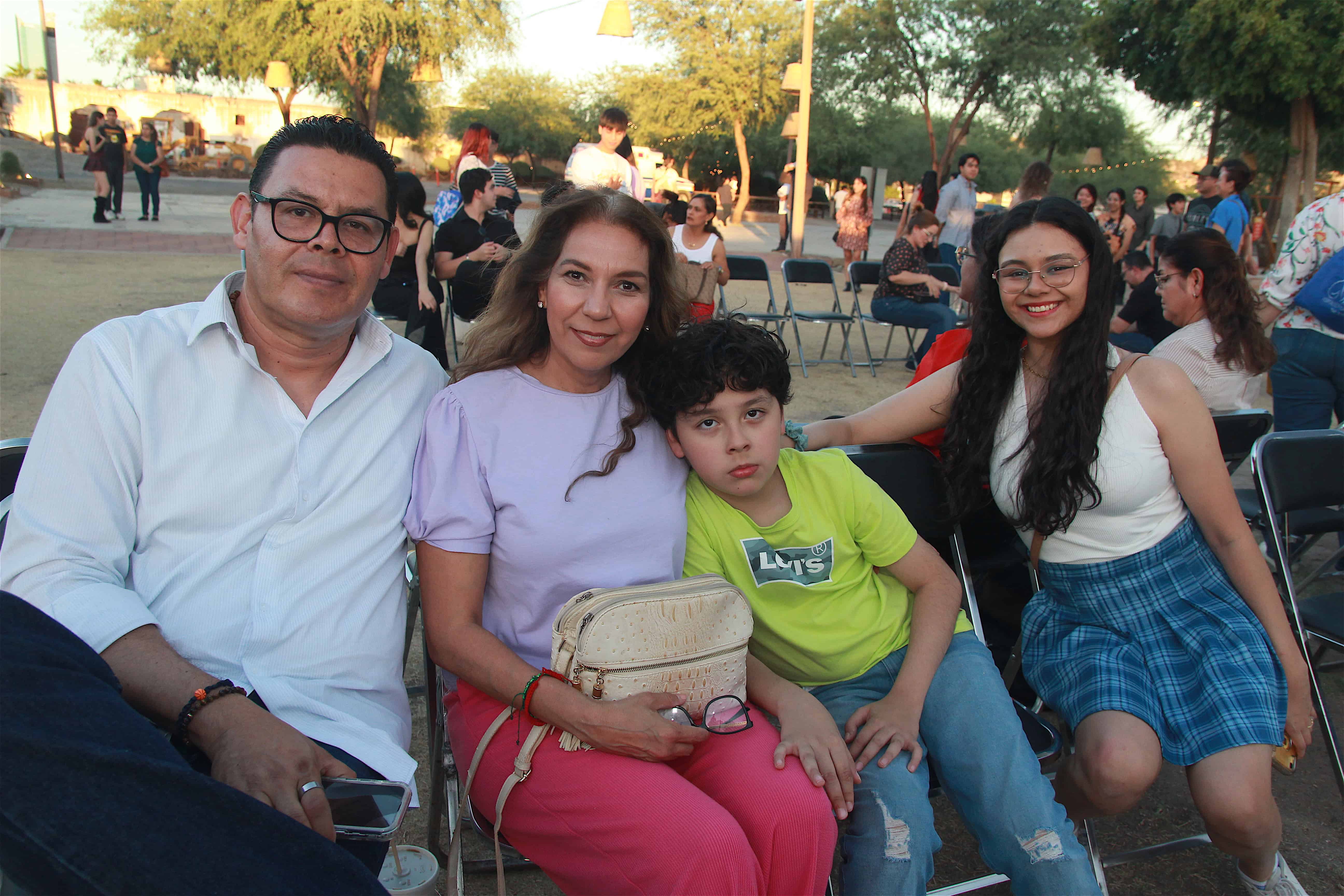 Deslumbran con ternura en Pasarela de Patitas