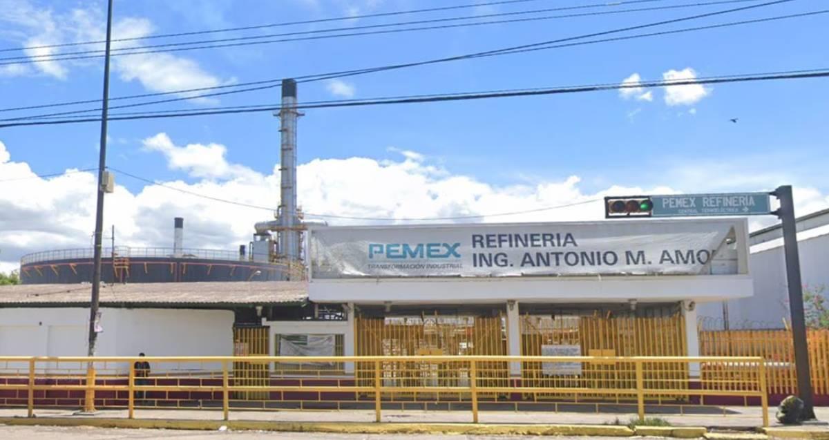 Mueren 2 trabajadores de Pemex por fuga de gases tóxicos en Salamanca