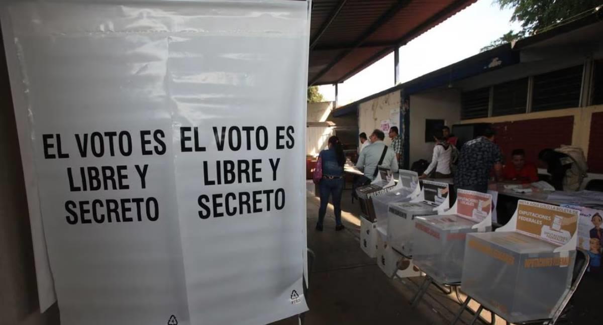 Líderes empresariales hacen largas filas para votar