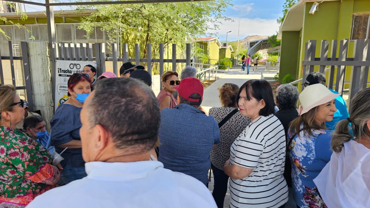 Casilla en colonia Lomas del Sur inicia con retraso por falta de funcionarios