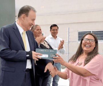 Presenta gobernador de Sonora programa La Clínica es Nuestra