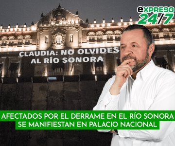 Afectados por el derrame en Río Sonora se manifiestan en Palacio Nacional