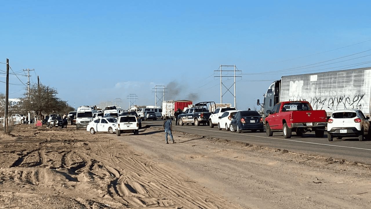 Bloquean carretera a Bahía de Kino por fallas en sistema eléctrico