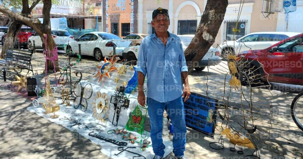 Sergio crea bellas artesanías de herrería artística en Hermosillo