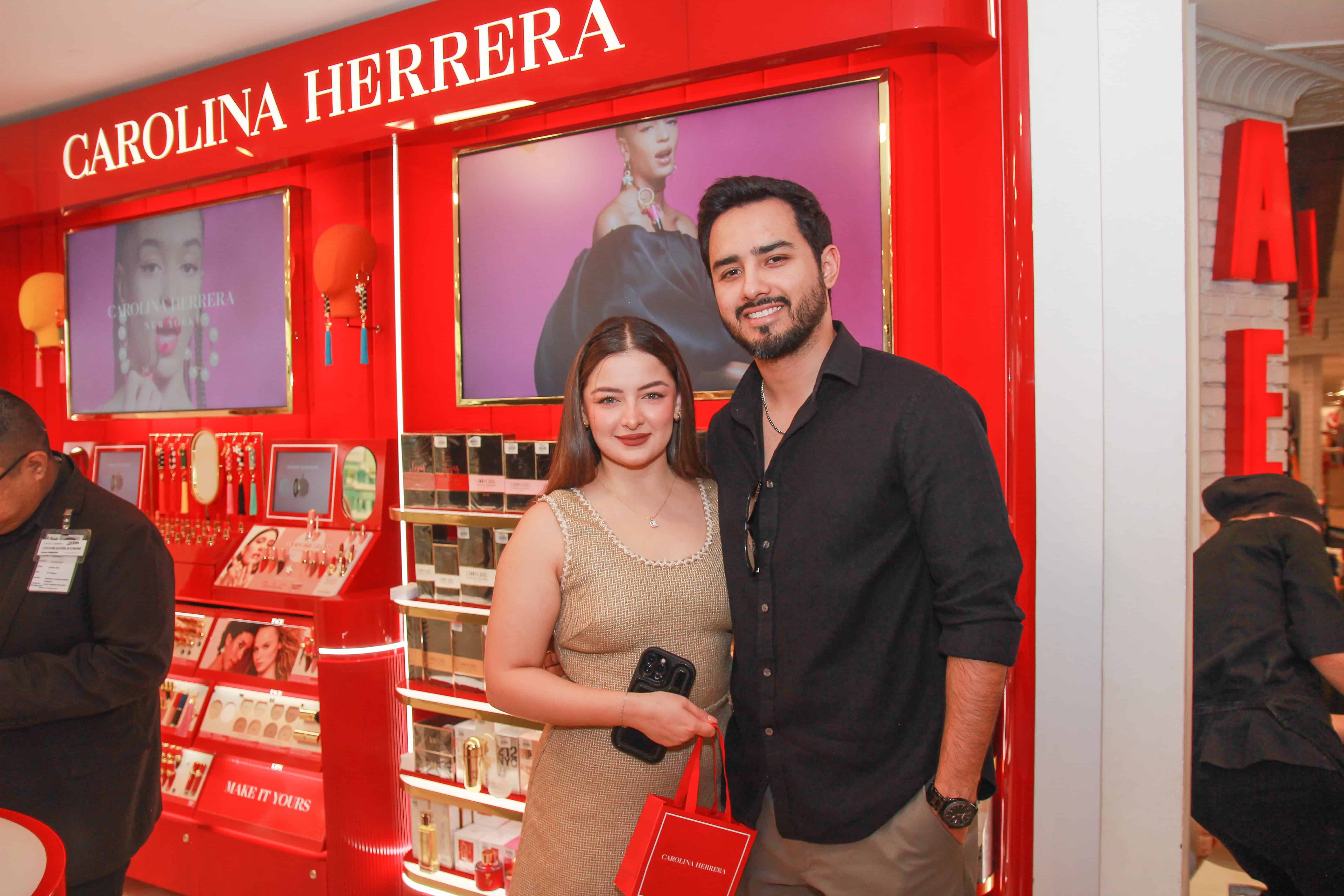 Carolina Herrera presenta productos de belleza