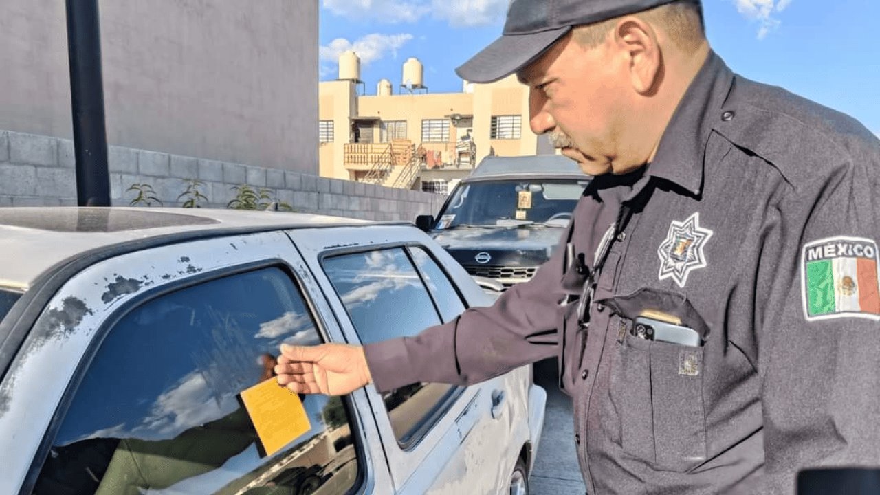 Limpian las calles de Nogales con el programa de retiro de vehículos