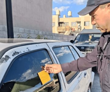 Limpian las calles de Nogales con el programa de retiro de vehículos