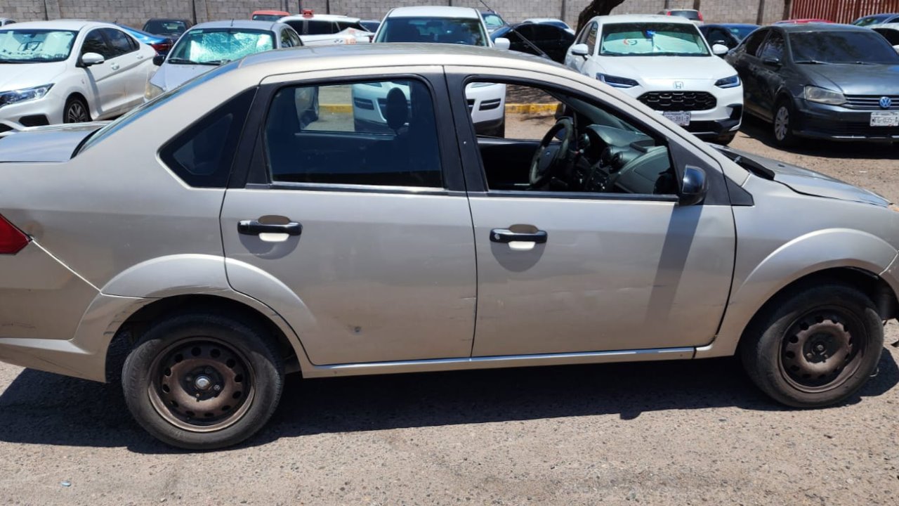 Detienen a Hugo N conduciendo vehículo robado en la colonia Camino Real