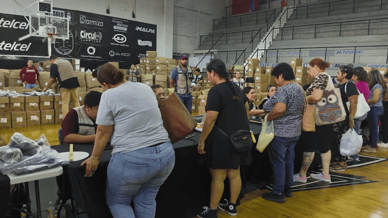 Habrá dos sedes para entrega de uniformes escolares en Hermosillo: SEC