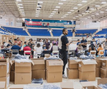 Comienza la entrega de más de 42 mil uniformes escolares en Nogales