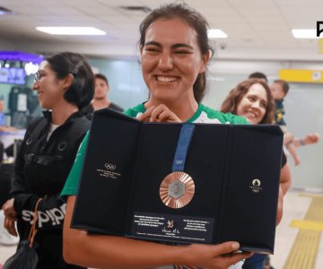 Ale Valencia, doble medallista olímpica, llega a Hermosillo entre aplausos