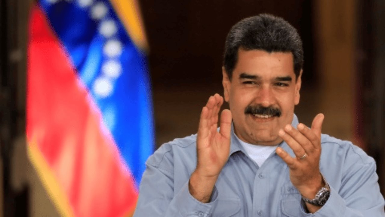 Nicolás Maduro adelanta la Navidad a octubre