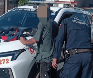 Arrestan a dos hombres por robo con violencia en el centro de la ciudad