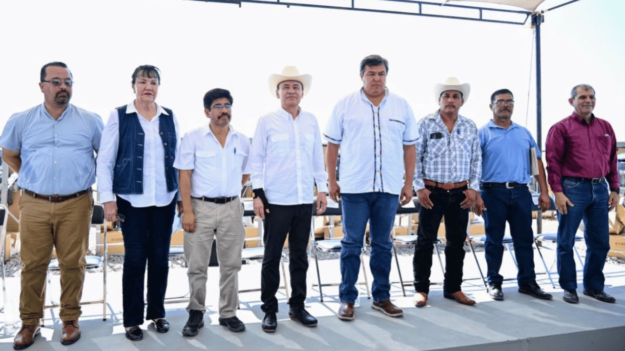 Entregan equipo pesquero a familias yaquis de Las Guásimas