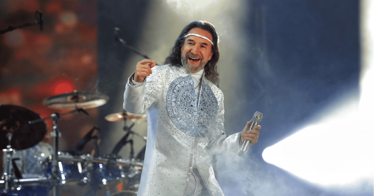 El Buki Marco Antonio Solís podría recibir la Medalla Belisario Domínguez