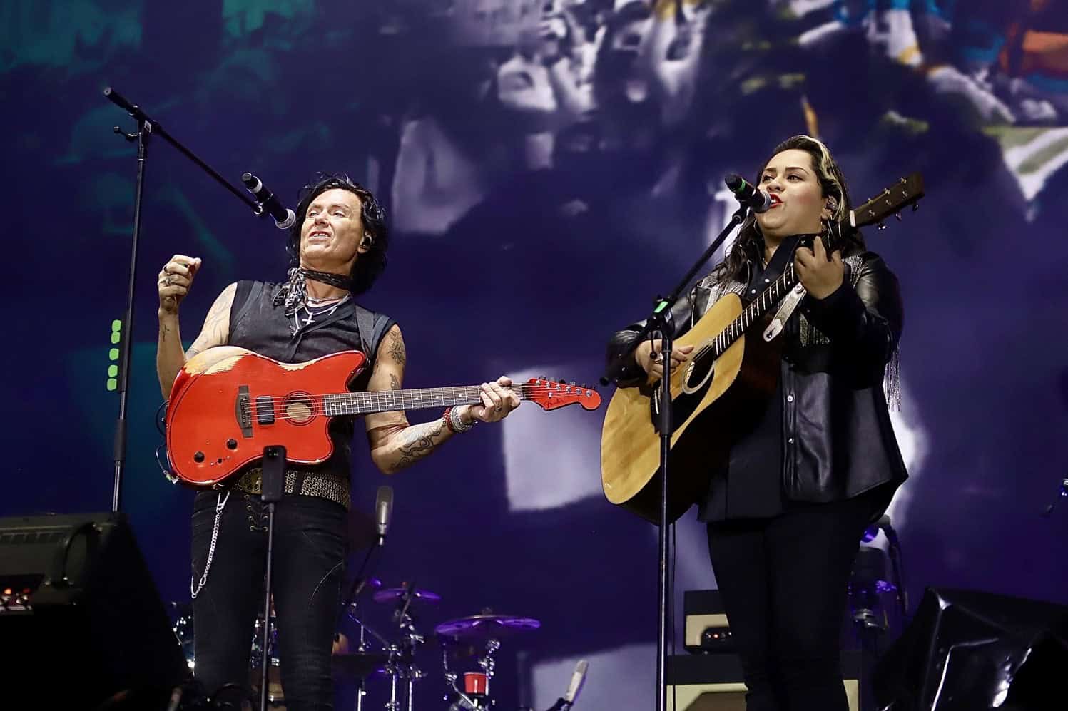 ¡Incomparables! Caifanes reúne a generaciones en el Estadio GNP