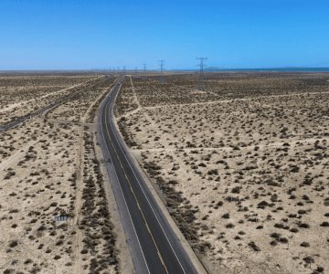 Garantiza Gobernador conectividad en Peñasco con modernización de carretera