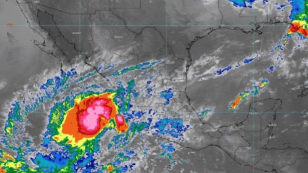 Se forma tormenta tropical Ileana frente a las costas del Pacífico mexicano