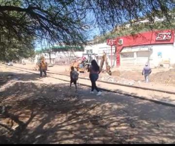 Hombre muere arrollado por tren en Nogales; lo partió en dos