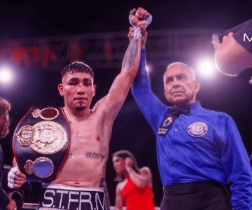 Mexicanos salen victoriosos de la velada boxística en la Arena Sonora