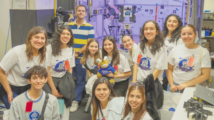 Estudiantes sonorenses llegan hasta lo más exclusivo de la NASA