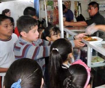 Retiran concesión a tienditas escolares por vender comida chatarra