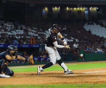 Tomateros doman a la tropa naranja