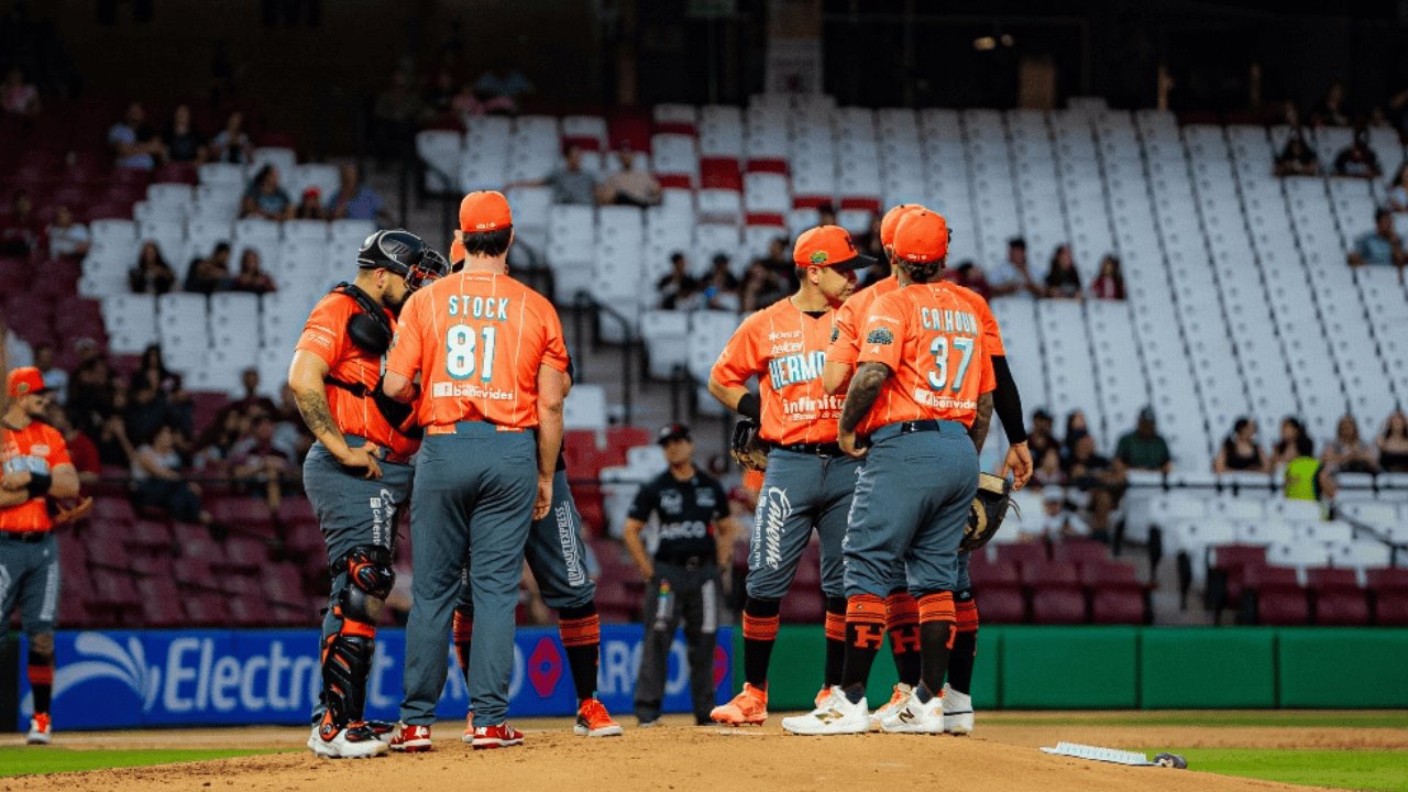 Naranjeros sufren en territorio guinda