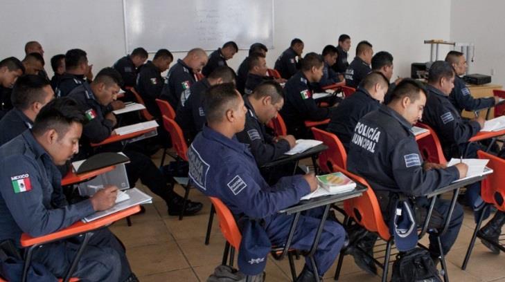 Capacitan en juicios orales a los policías de Sonora